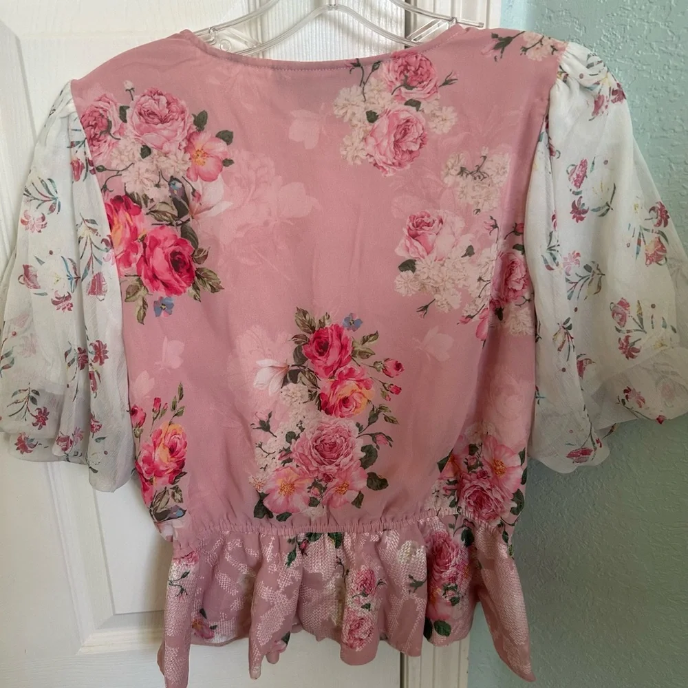 Anthropologie HEMANT & NANDITA V Neck Short Sleeve Floral Blouse Size S - Picture 2 of 10